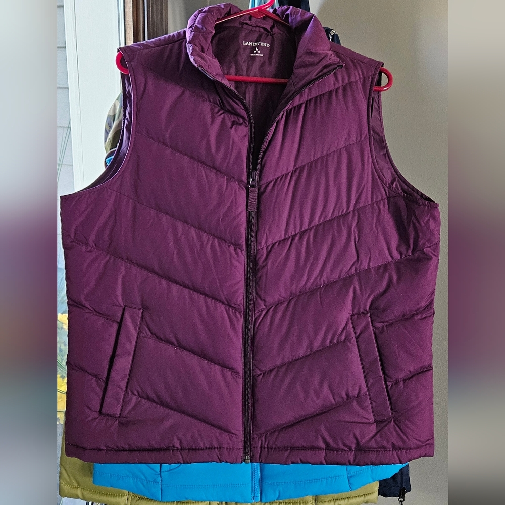Lands' End Women's Deep Purple Quilted Vest (Large)